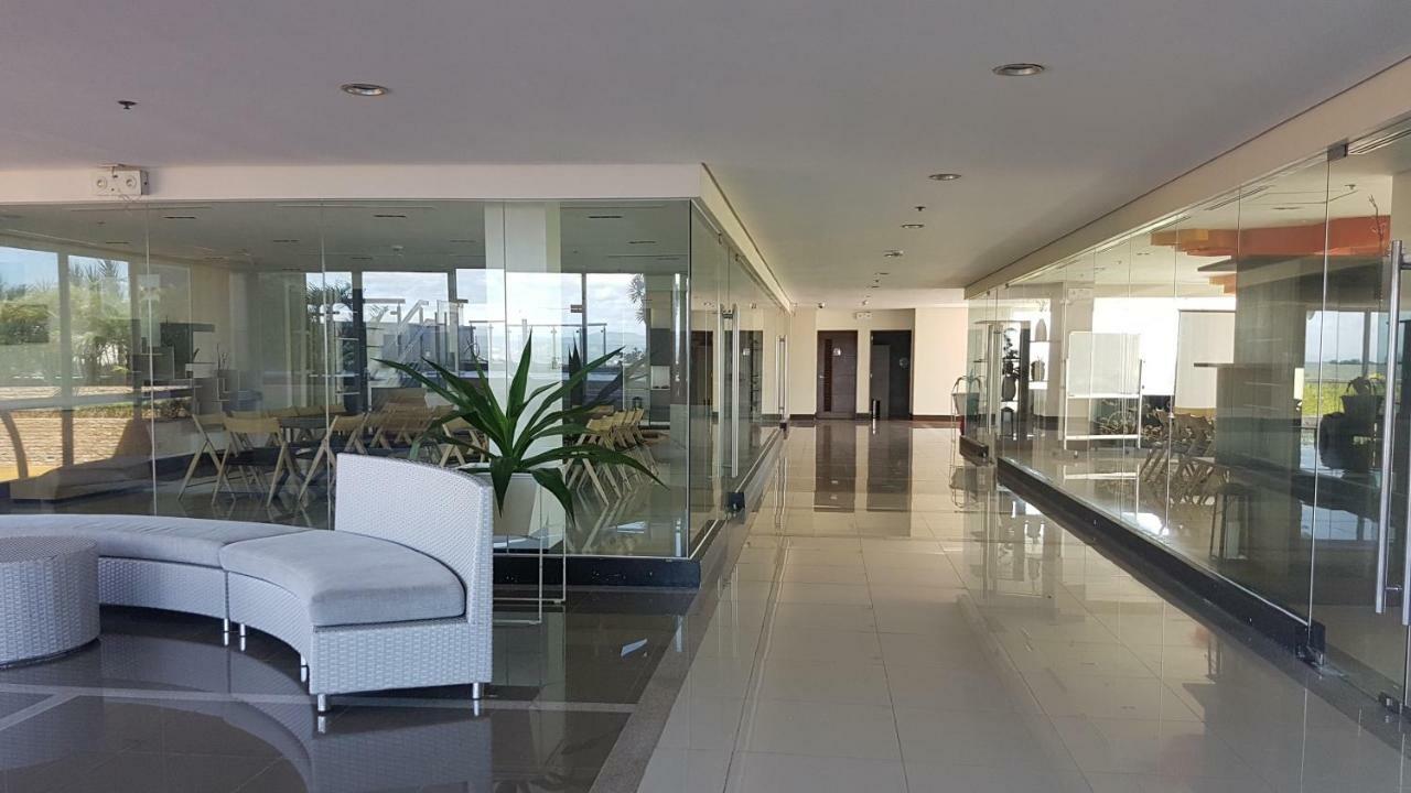 Mactan Newtown Condo With Garden And Ocean View 8Newtown Blvd มักตัน ภายนอก รูปภาพ