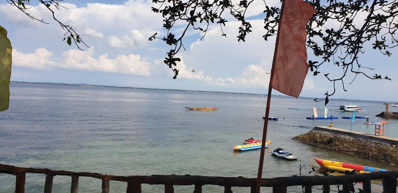 Mactan Newtown Condo With Garden And Ocean View 8Newtown Blvd มักตัน ภายนอก รูปภาพ