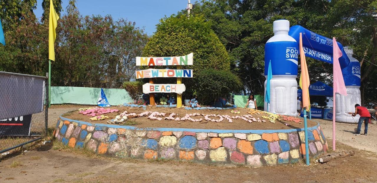 Mactan Newtown Condo With Garden And Ocean View 8Newtown Blvd มักตัน ภายนอก รูปภาพ