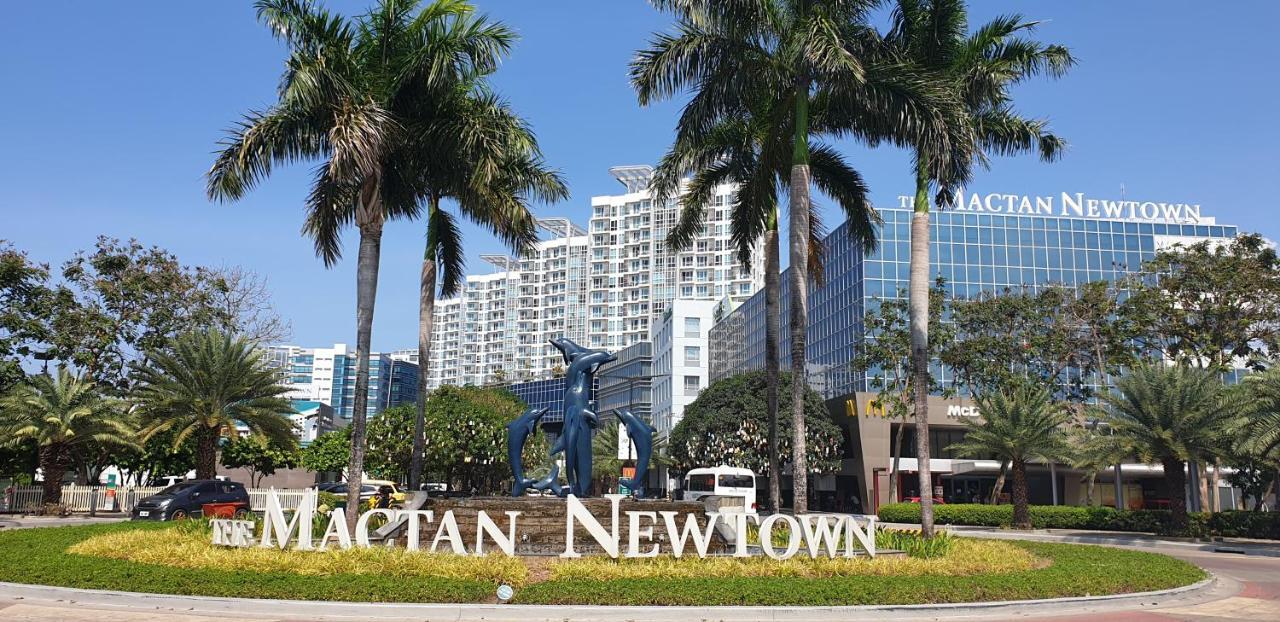Mactan Newtown Condo With Garden And Ocean View 8Newtown Blvd มักตัน ภายนอก รูปภาพ